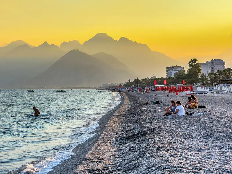 Konyaaltı beach and the Taurus mountains